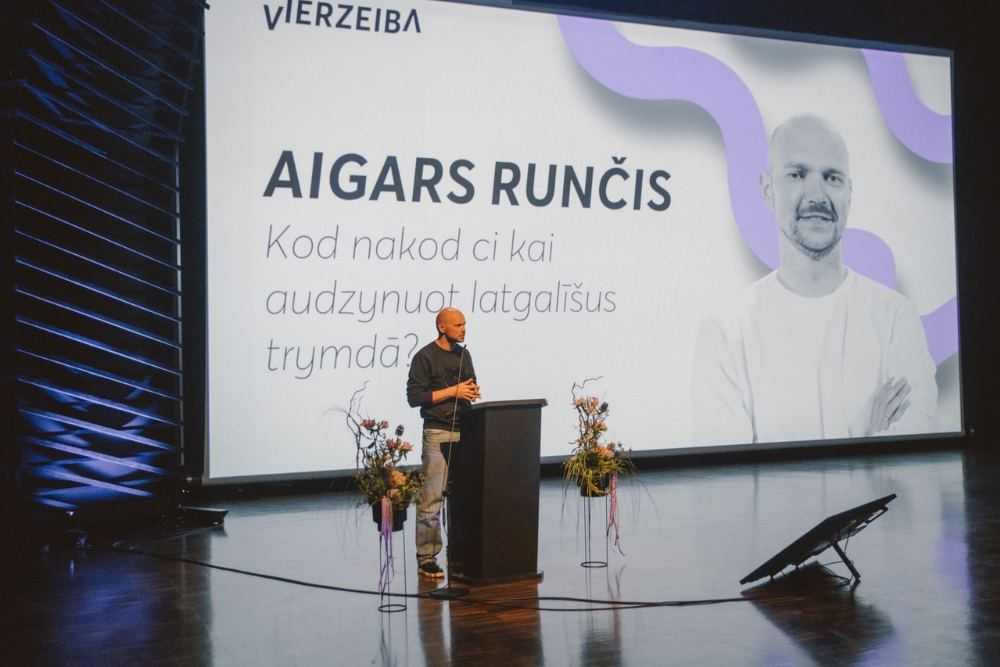 Aigars_Runcis_Vierzeiba_foto_Dagnija_Bernane.jpg